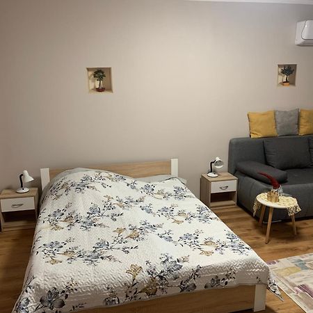 Sweet-home erkélyes apartman Kaposvár Kültér fotó